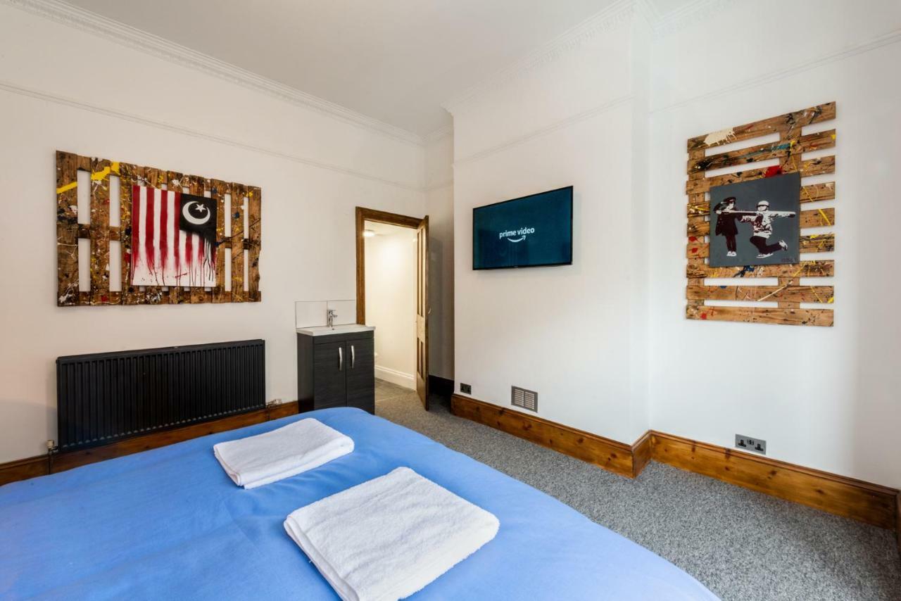 Gasthof 144 Lower Cheltenham Place Bristol
